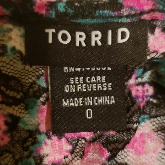 Torrid lace blouse - Picture 5 of 5